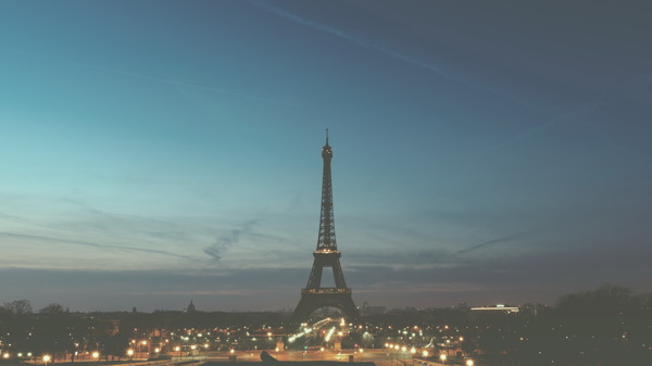 法国埃菲尔铁塔夜景图片