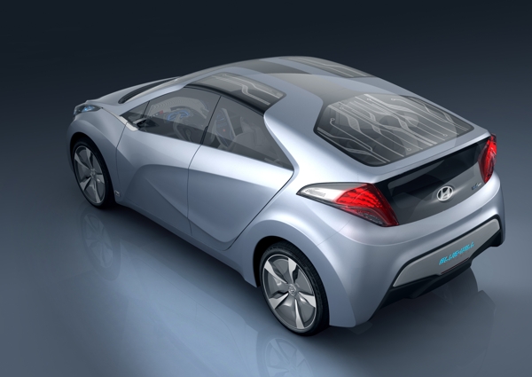 現(xiàn)代轎車圖片