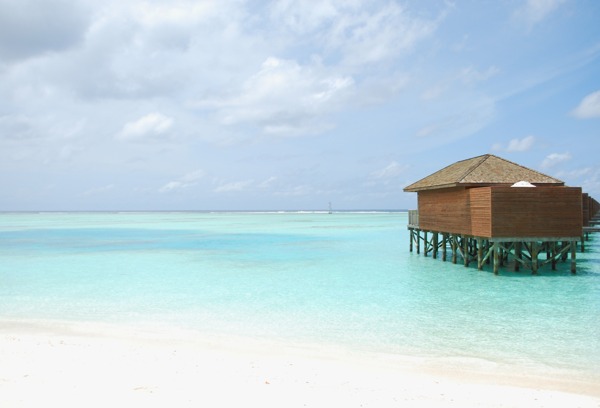 马尔代夫水上别墅海滩场景