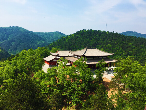 深山