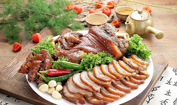 日韩料理猪蹄肉图片
