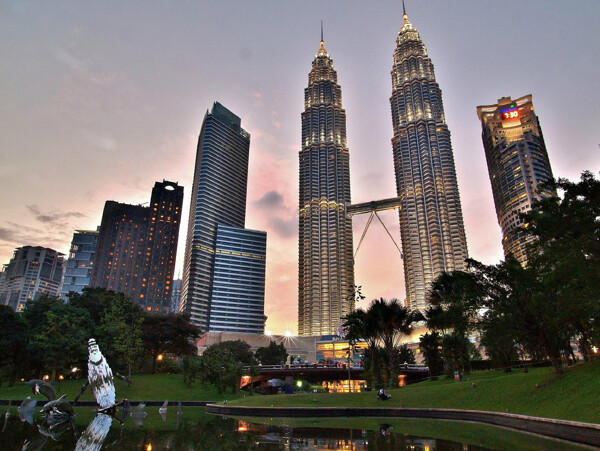 吉隆坡石油大厦双子塔图片