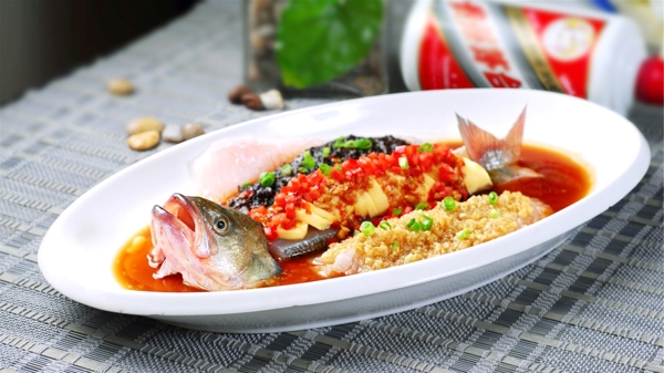 三味蒸鱸魚