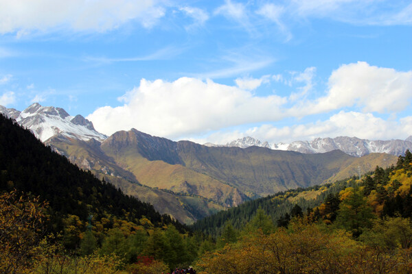山峰雪山風(fēng)景圖片