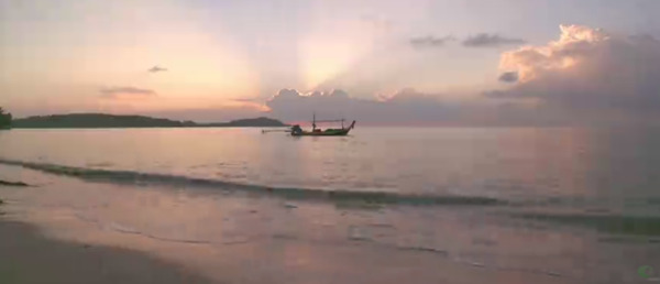 海面上的小船风光美景高清实拍视频素材