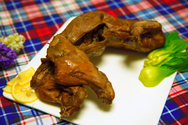 鹵兔肉圖片