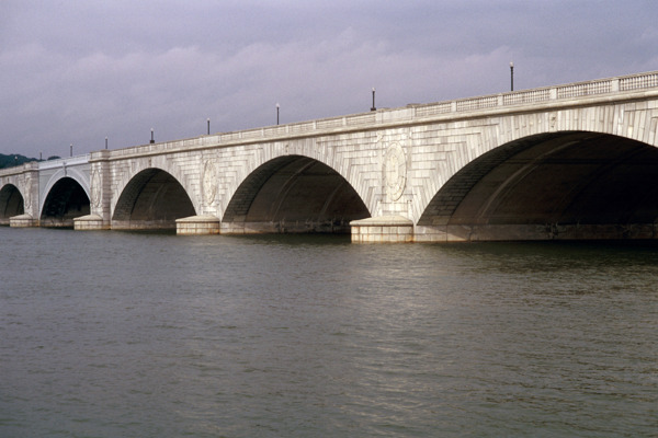 石拱桥图片
