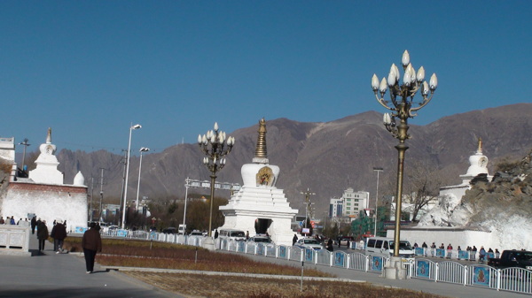 白塔