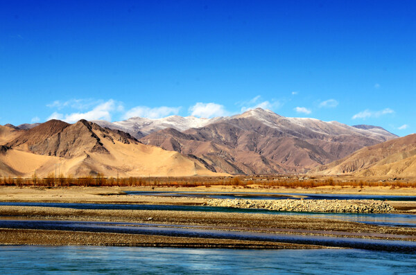 雅鲁藏布江风景