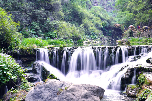 太行山八泉峡瀑布图片