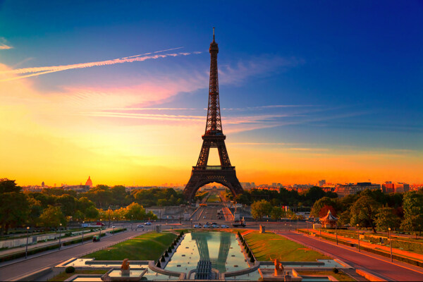 黄昏巴黎公园风景画