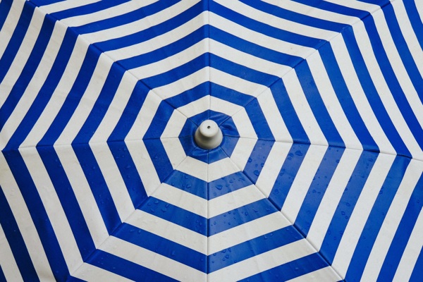 蓝色大伞