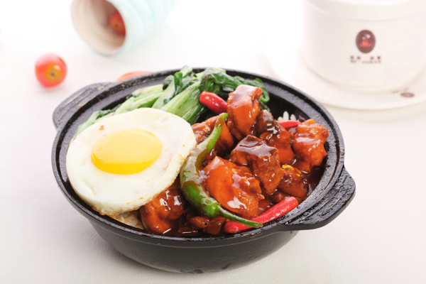 雞翅煲仔飯圖片