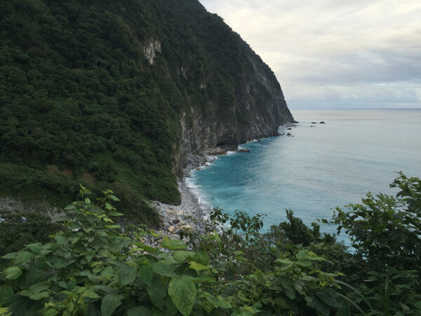 台湾垦丁国家公园鹅銮鼻大海风光图片