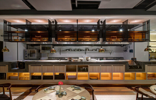 现代金属感餐厅深色点餐区工装装修效果图
