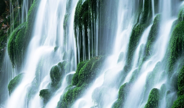庐山瀑布图片