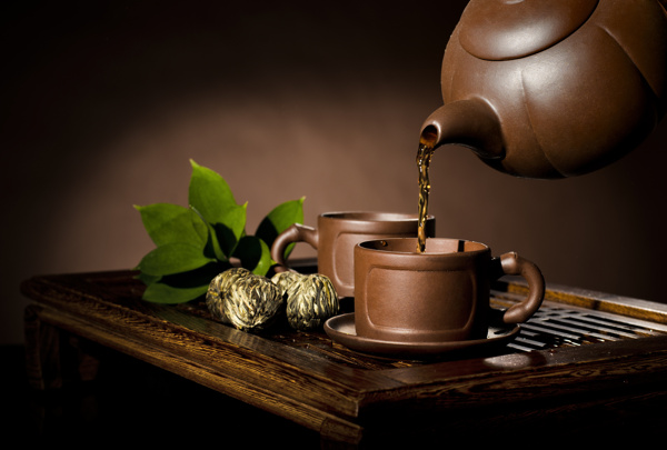 倒茶圖片