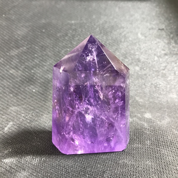 紫水晶晶簇矿石