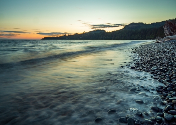海洋海滩鹅卵石文艺背景素材