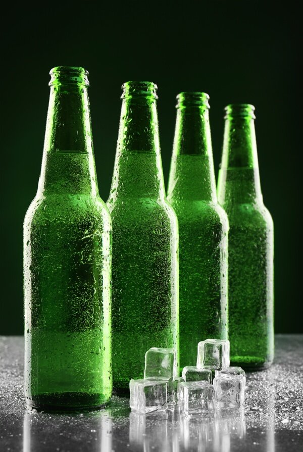 啤酒玻璃瓶图片