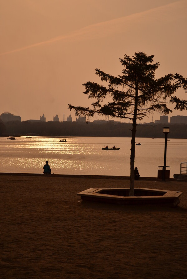 傍晚的風(fēng)景