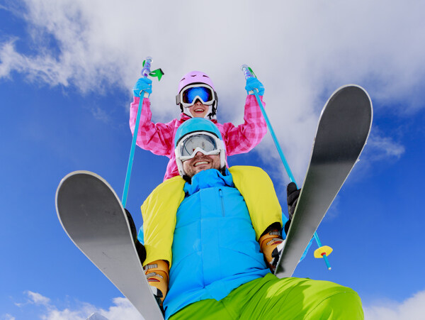 滑雪的父女图片