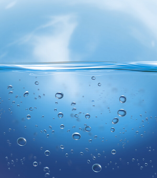 蓝色水中的气泡图片