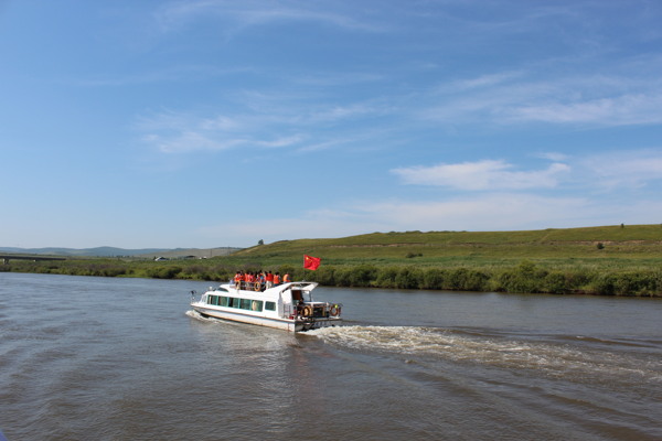 界河游景观图片