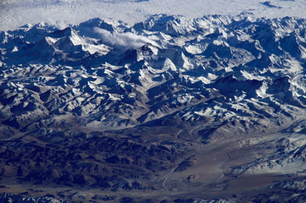 飞船上鸟瞰珠穆朗玛峰图片