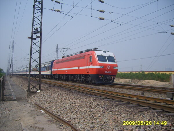 韶山7E型准高速电力机车图片