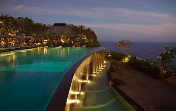 巴厘岛酒店泳池图片