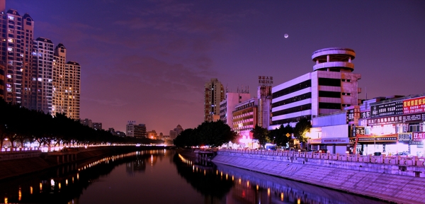 夜景河流图片