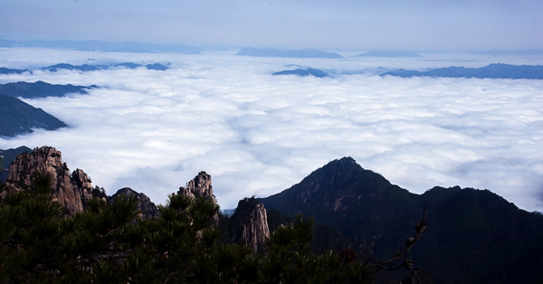 安徽黄山云海风景