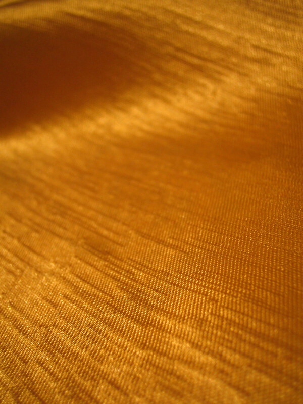 金色织物布料背景图片