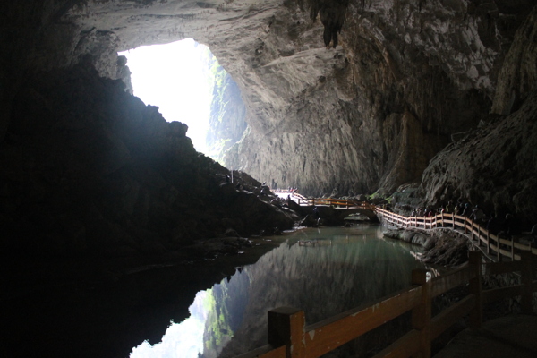 自然景观溶洞图片