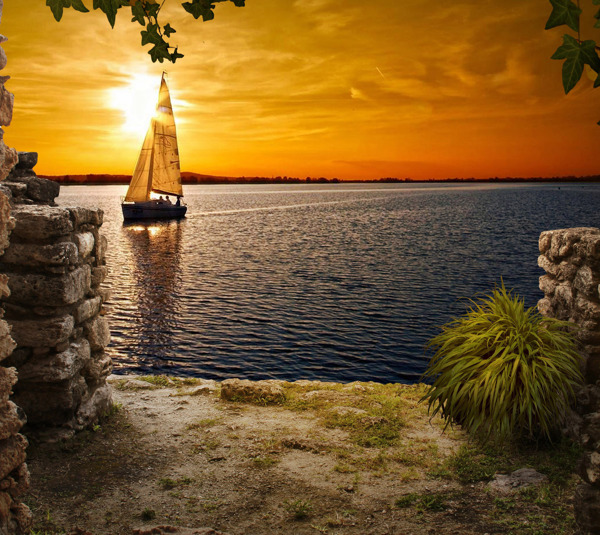 夕阳小船海水背景