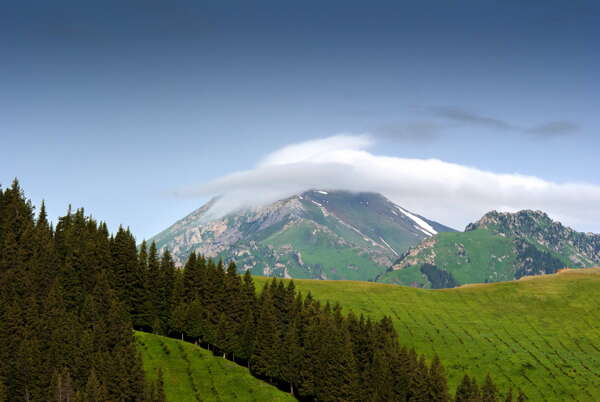 新疆天山