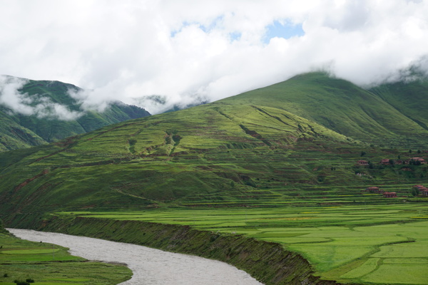 新疆山脉风景图片