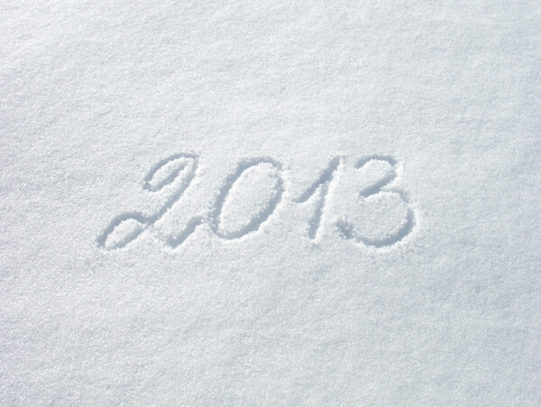 雪地上的2013艺术字图片