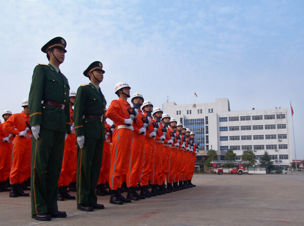 消防军人图片