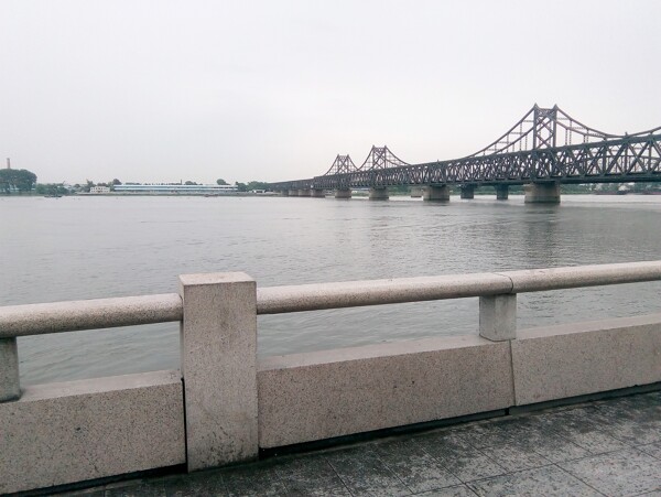 中朝铁路桥