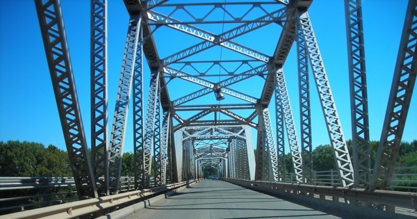 钢结构的大桥图片