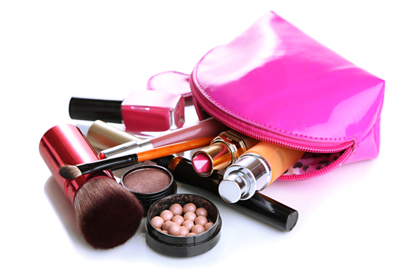 粉色化妆包与化妆品图片