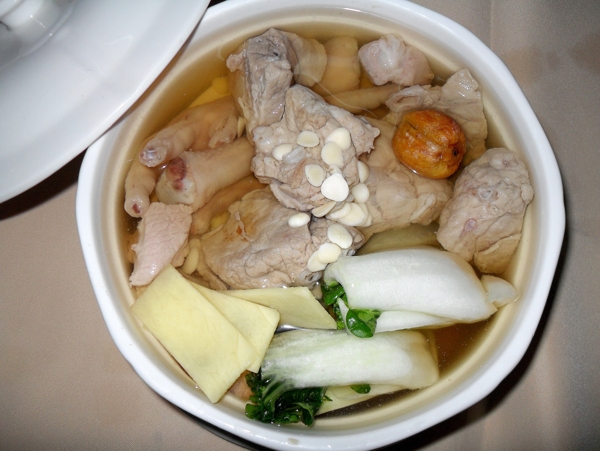 金银菜炖猪肺汤