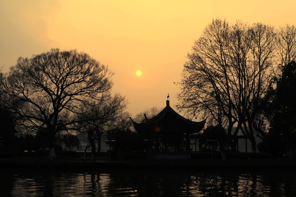 小南湖夕阳图片