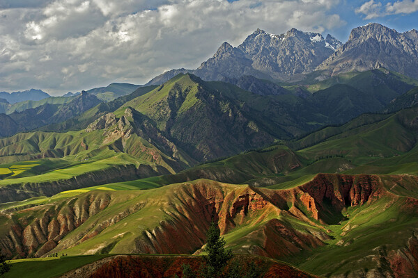 青海卓尔山风景