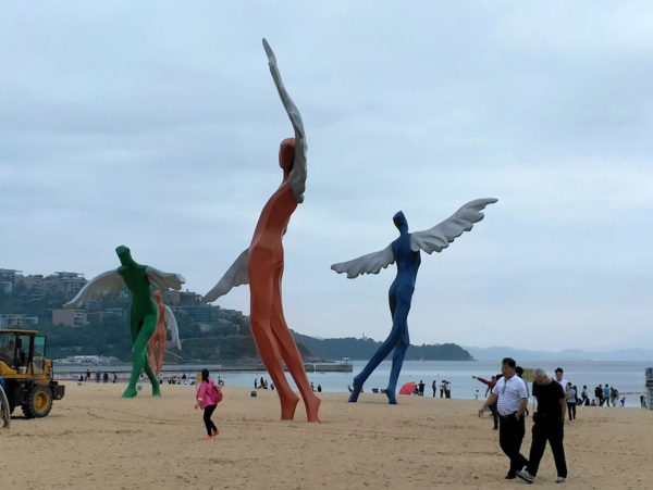 大梅沙海滨雕塑
