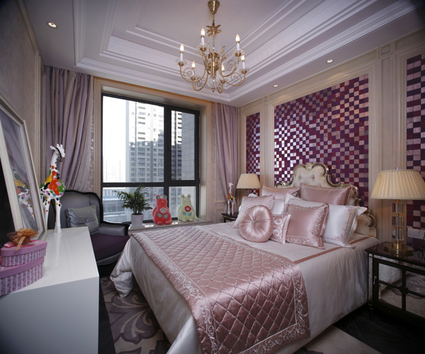 现代浪漫卧室粉紫色背景墙室内装修效果图