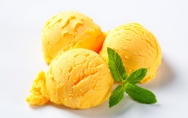 芒果味冰淇淋球