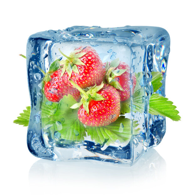 冰冻的草莓图片